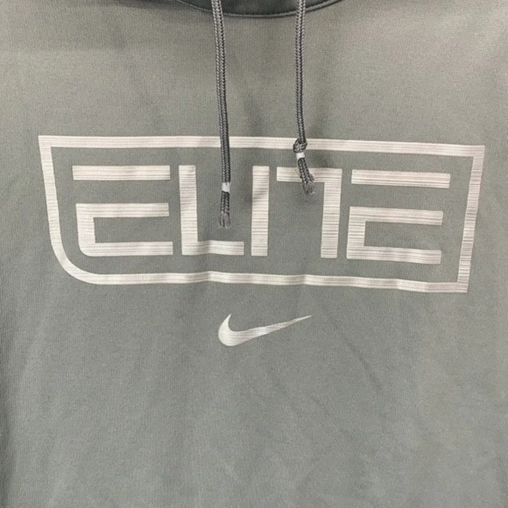 Nike Elite Therma-Fit Hoodie Men's Size M Gray Pullover Sweatshirt Athletic